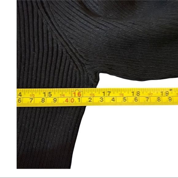 NWT Catherine Malandrino black fitted ribbed long sleeve sweater medium - Picture 7 of 8